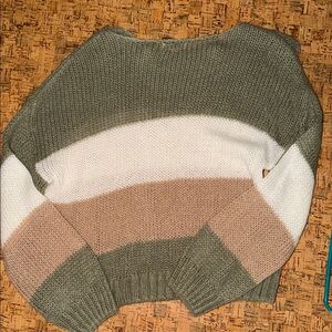 Blu Pepper Olive, White, and Tan Sweater
